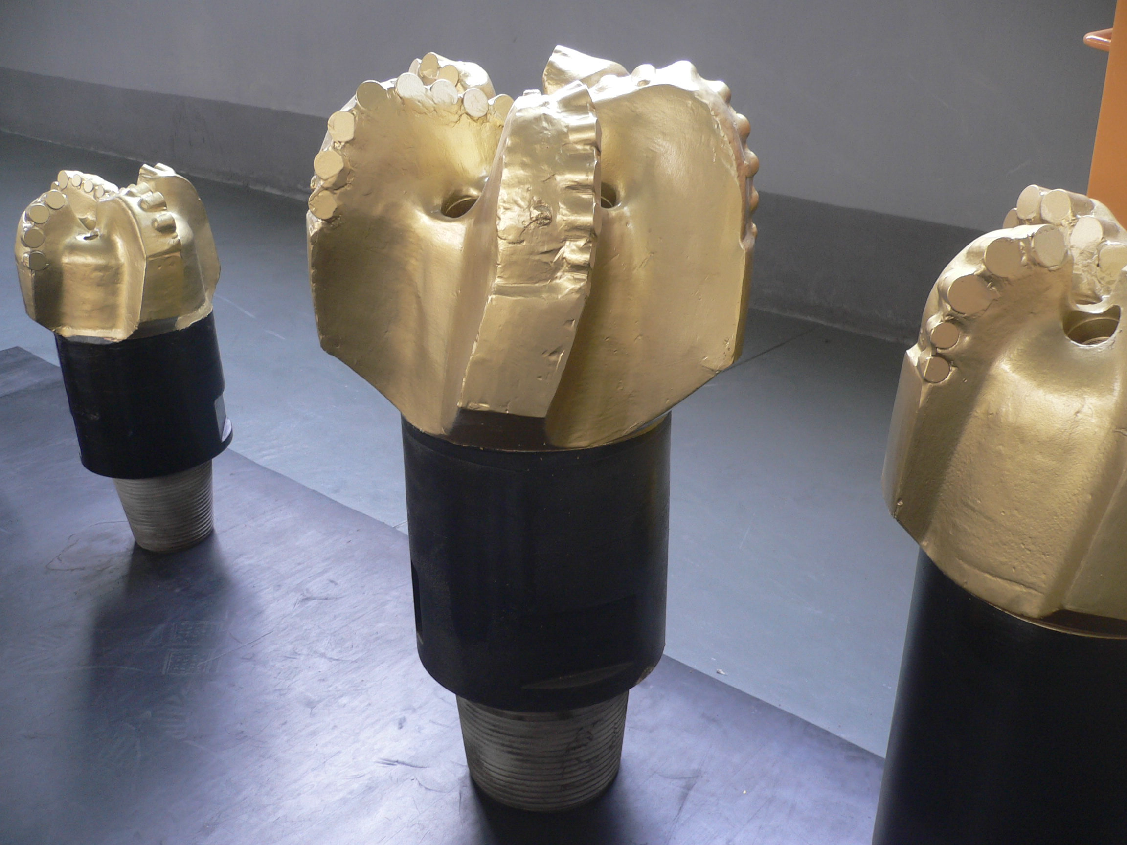 real PDC drill bit body machining-stage product photo